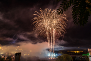 spectacol de laser si foc de artificii 2016